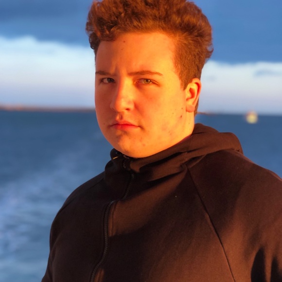Profile Picture of Noah Gisvold (@noahgisvold) on Poshmark