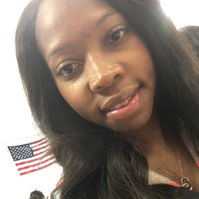 Profile Picture of Phyllis D. Calhoun (@thatsDeee) on Twitter