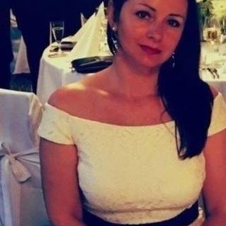 Profile Picture of Carrie Huynh (@carrie.huynh.520) on Facebook