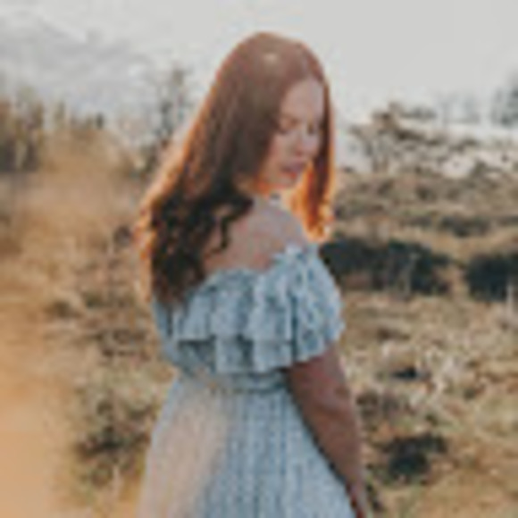 Profile Picture of Jerusha De jonge (@dejongejerusha) on Poshmark