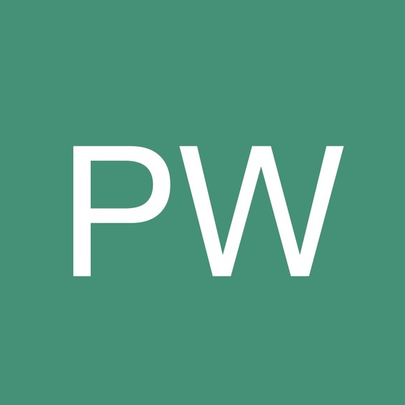 Profile Picture of Paula Wallace (@rivetqueen) on Poshmark