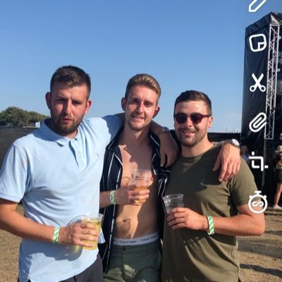 Profile Picture of Brad10groves (@brad10groves) on Twitter