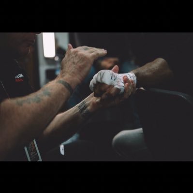 Profile Picture of Jason Fielding (@cutsmanfielding) on Twitter