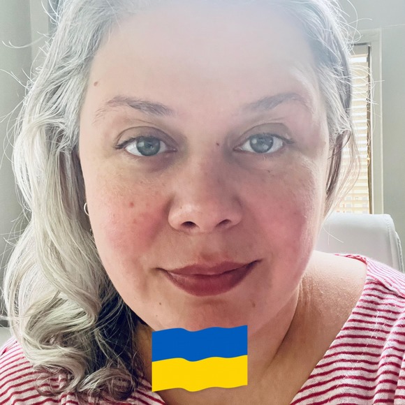 Profile Picture of Jane Vinokurov (@zhenav83) on Poshmark