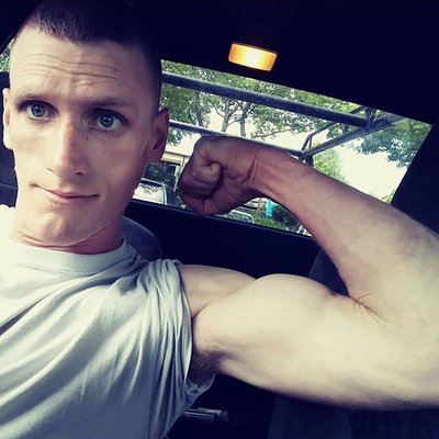 Profile Picture of Joe Batchelor (@entrapenourjbat) on Twitter