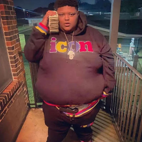 Profile Picture of Isaac Salgado (@isaacsalgado95) on Poshmark