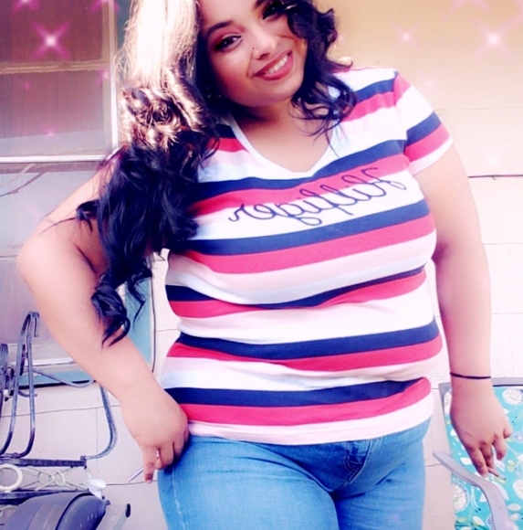 Profile Picture of Erika Nieto carreon (@13nietoerika) on Poshmark