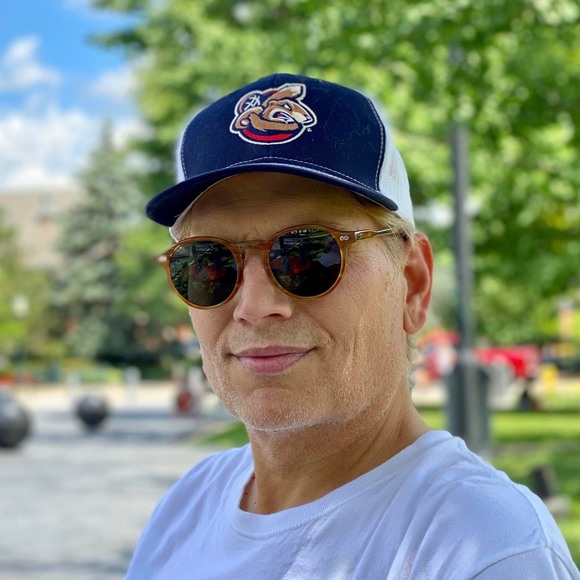 Profile Picture of John Honos (@johnnybleu) on Poshmark