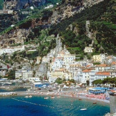 Profile Picture of Azur Travel Service (@azur_travel) on Twitter