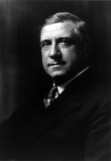 Profile Picture of Charles M. Schwabon Wikipedia