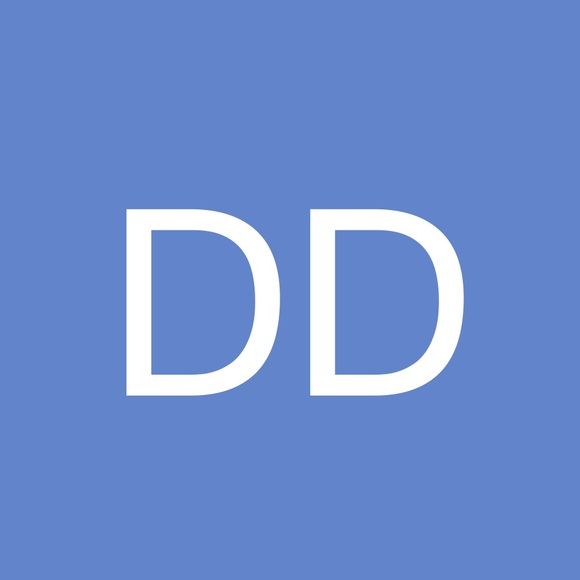 Profile Picture of Danielle454534 Danielle454534 (@danielle454534) on Poshmark