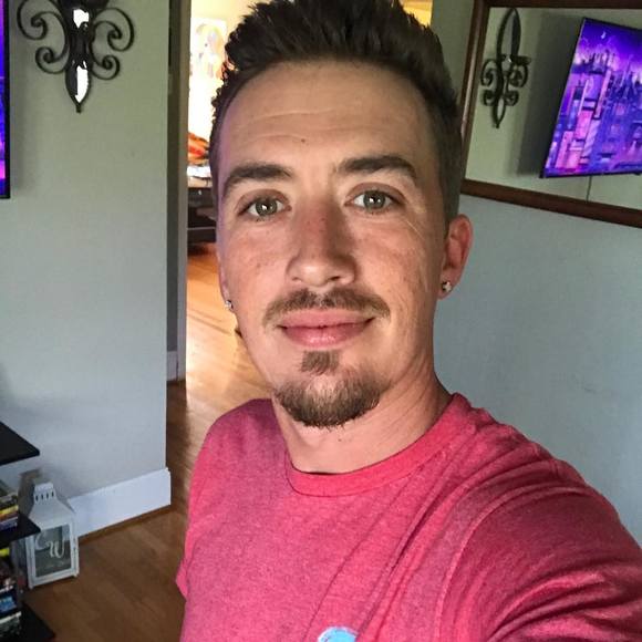 Profile Picture of Christopher Wise (@cwise1703) on Poshmark