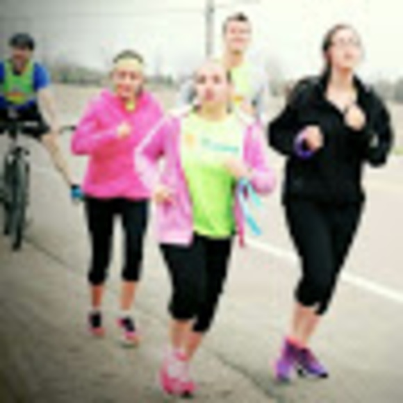 Profile Picture of Mailou Alogna (@mailoualogna) on Poshmark