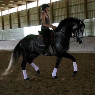 Profile Picture of Isabel Vandeventer Frederickson (@isabel.frederickson) on Facebook