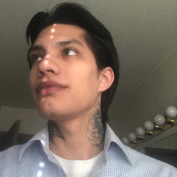 Profile Picture of Pluvio Zamarron (@xxapashe13xx) on Poshmark