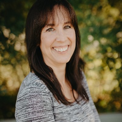 Profile Picture of Dawn Bird (@DawnBirdy) on Twitter