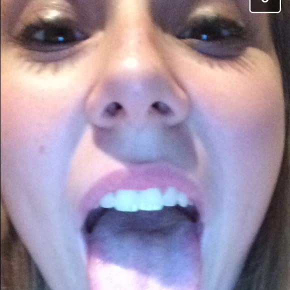 Alicia Uebler - Poshmark Profile Picture of Alicia Uebler (@aliciauebler) on Poshmark