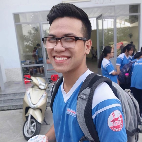 Profile Picture of Net Nhím (@joepham801) on Poshmark