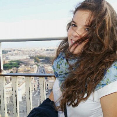 Profile Picture of Carmen Enríquez (@Carmen_Enriquez) on Twitter