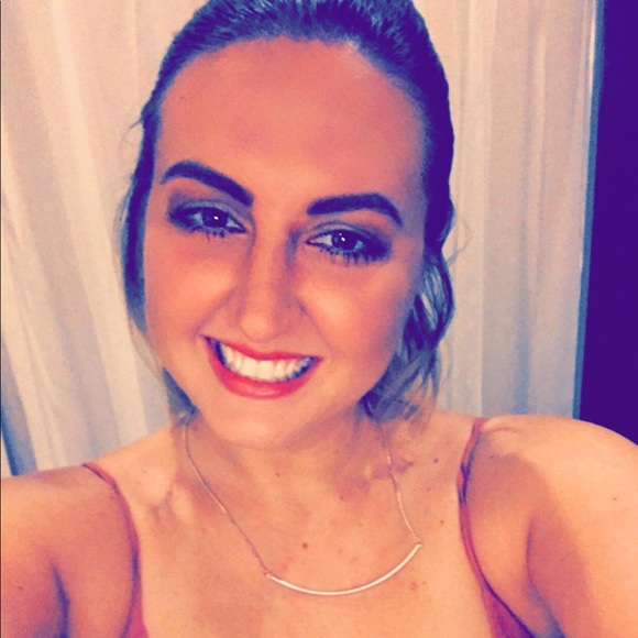 Profile Picture of Cayla Campbell (@caylas_closet) on Poshmark