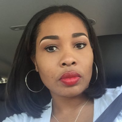 Profile Picture of Autumn (@MrsBear78) on Twitter