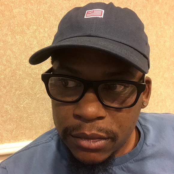 Profile Picture of Kamon Brimley (@klbrimley) on Poshmark