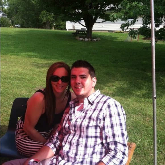 Profile Picture of Ivana Gates (@gates88) on Poshmark