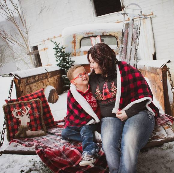 Profile Picture of Stacy Rhome (@srubis24) on Poshmark