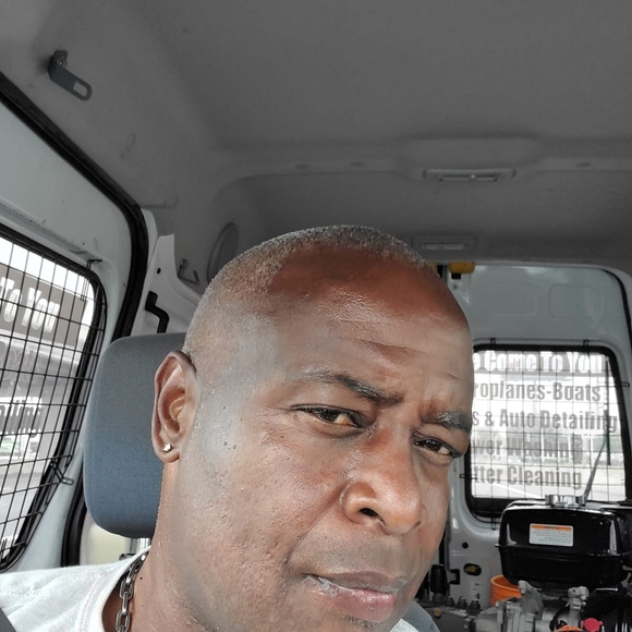 Profile Picture of Jimmy Petty (@jimmypetty) on Poshmark