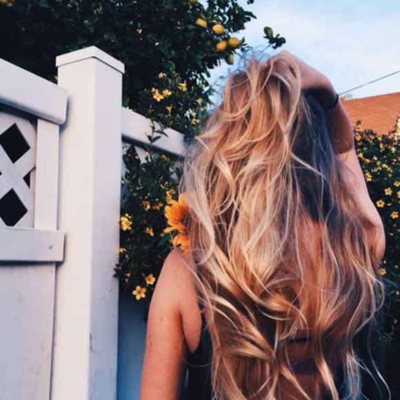Profile Picture of Piper J (@powpow796) on Poshmark