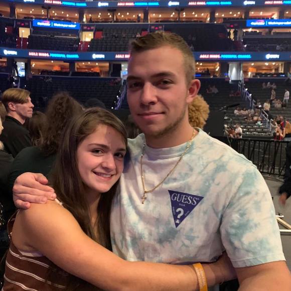 Profile Picture of Rose Michael (@rosieoo) on Poshmark