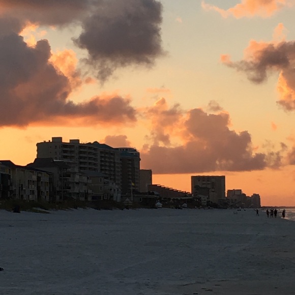 Profile Picture of Ben Whetstine (@bjwhet) on Poshmark