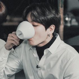 Profile Picture of Hannah Hussain (@nurhannah25) on Pinterest