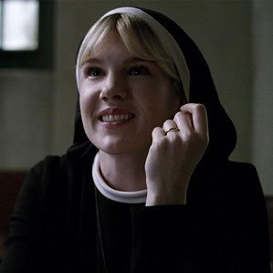 Profile Picture of — Mary Eunice. (@DevoidWicked) on Twitter