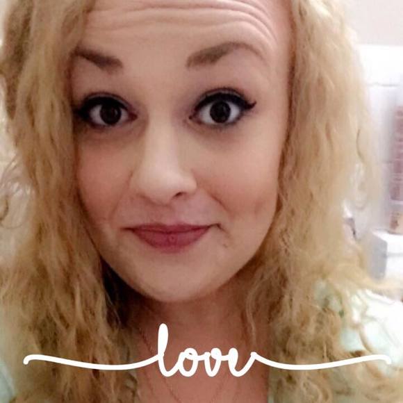 Profile Picture of Jessilyn Yacko (@miniyack) on Poshmark