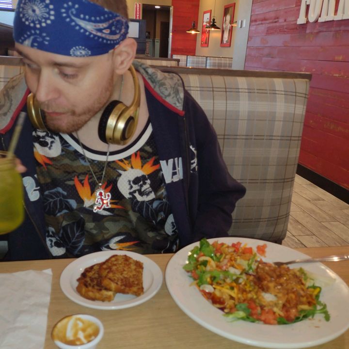 Profile Picture of Robert Cundiff (@robert.cundiff1) on Tiktok