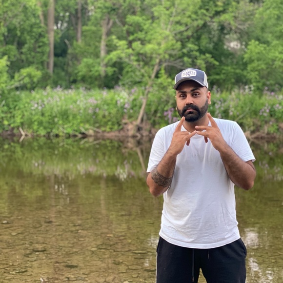 Profile Picture of Gurpreet Dhalla (@gurpreetdhalla) on Poshmark