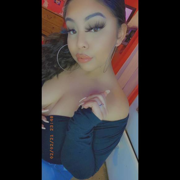 Profile Picture of Ariel Salazar (@arielsalazar952) on Poshmark