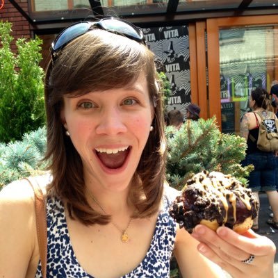 Profile Picture of Melanie Benson (@mielbymel) on Twitter