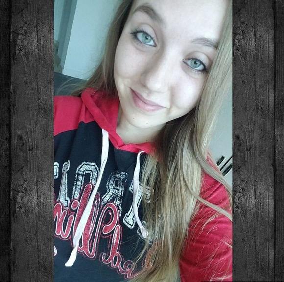 Profile Picture of Hannah Traynor (@hannah9577) on Poshmark