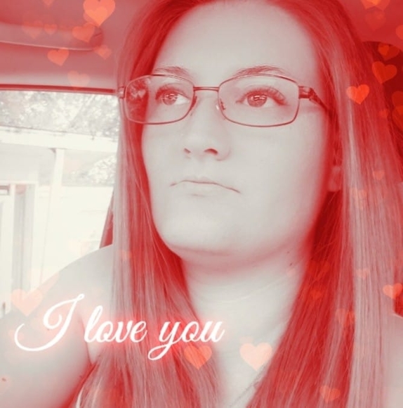 Profile Picture of Jacqualyn Slayton (@slaytonj429) on Poshmark