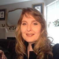 Profile Picture of Laurie Jean Hicks (@lauriejeanhicks) on Twitter