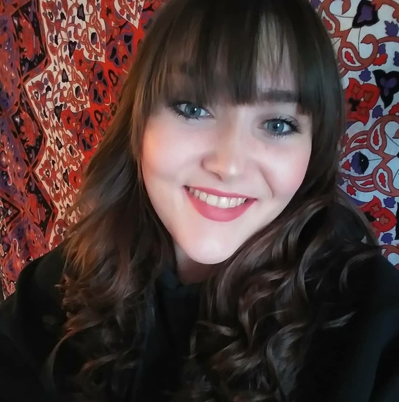 Profile Picture of Rachel Harrison (@kimberlybryn) on Poshmark