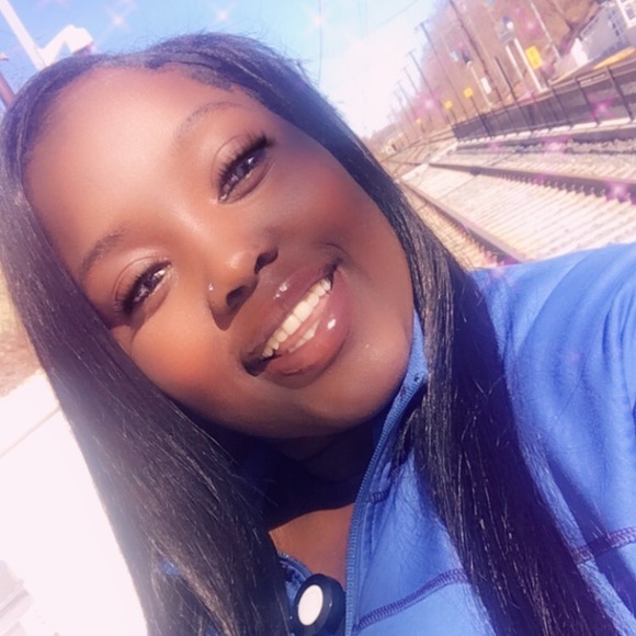 Profile Picture of Brianna Jackson (@brianna02102018) on Poshmark