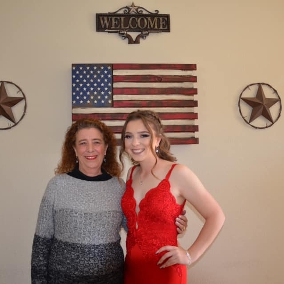 Profile Picture of Glenda Yuill monetti (@glendagirl1) on Poshmark