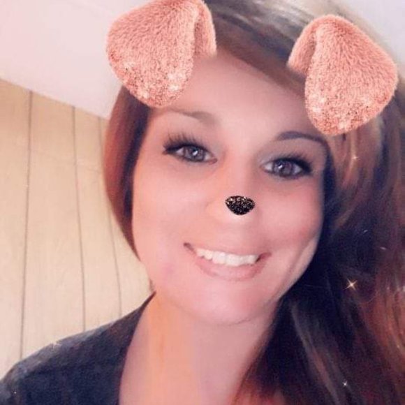 Nikki Cogdill - Poshmark Profile Picture of Nikki Cogdill (@nikkicogdill) on Poshmark