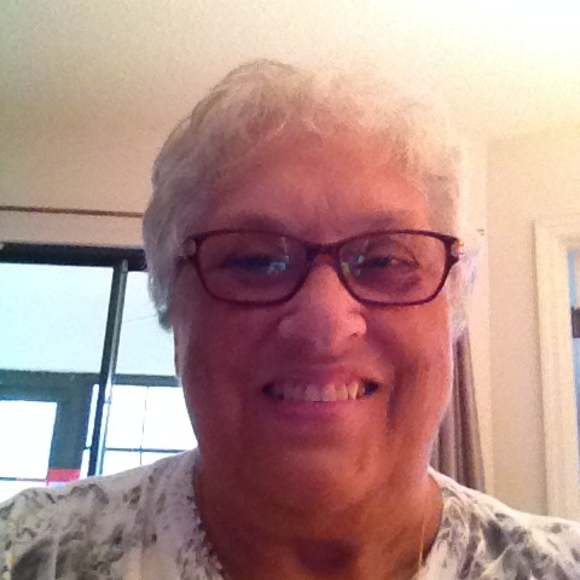 Profile Picture of Jeanne Domonkos (@jeannedomonkos) on Poshmark