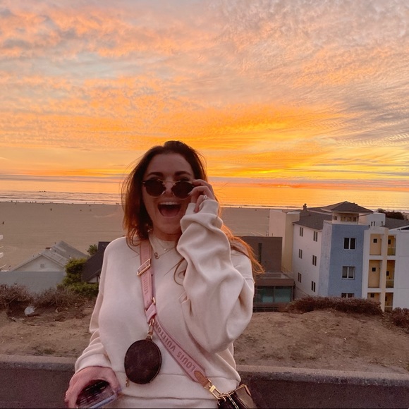 Profile Picture of Haley Harbuck (@haleyharbuck) on Poshmark