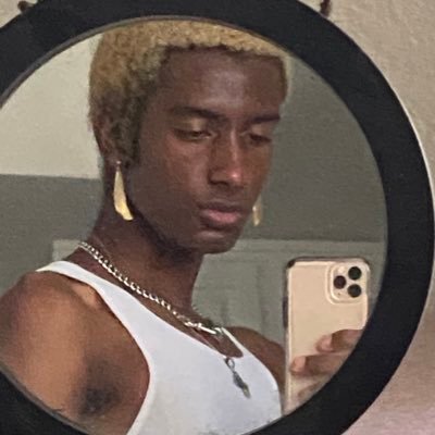 Profile Picture of  ✨ Tom Tom  ✨ (@ThomasBradley5) on Twitter