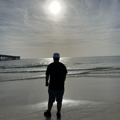 Profile Picture of Chris Torres (@chris_torr23) on Twitter